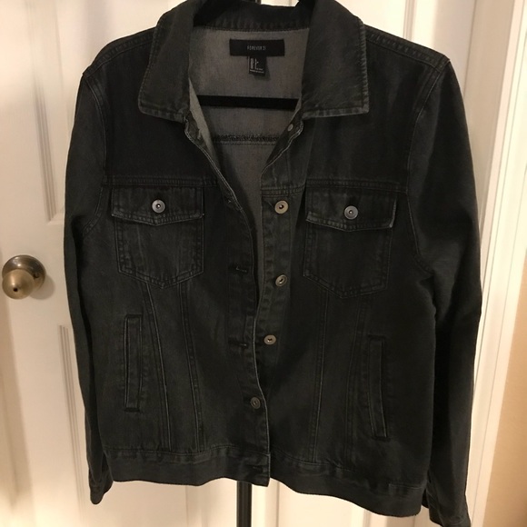 Forever 21 Jackets & Blazers - NWOT Forever 21 Black Denim Jacket